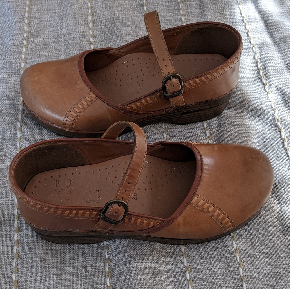 Pre-loved Dansko cognac clog sandals